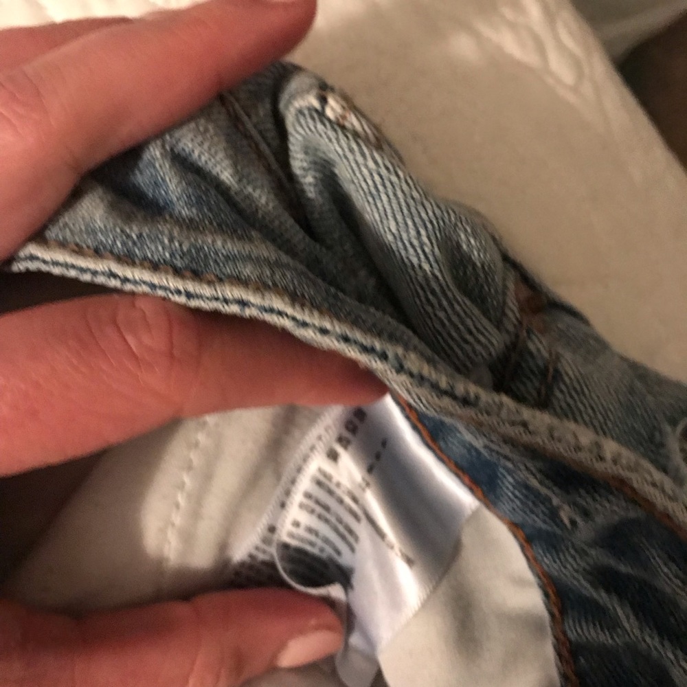 AE distressed jean shorts - Picture 3 of 4